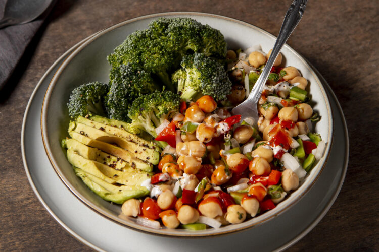 avocado_chickpea_citrus_salad
