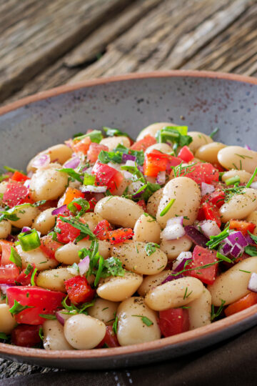 mediterranean_white_bean_olive_toss