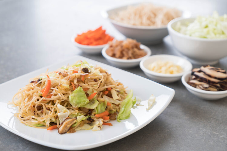 peanut_ginger_veggie_noodles