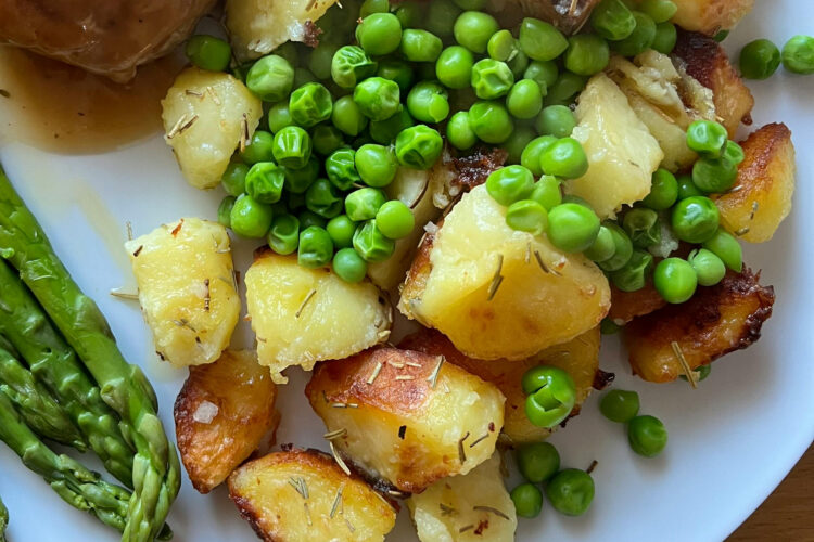 turmeric_roasted_potato_peas