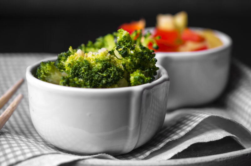 Garlic Broccoli Almond Stir-Fry