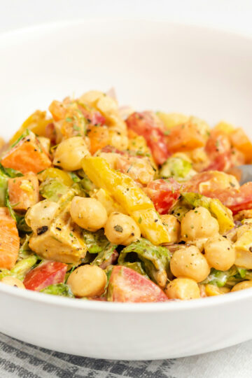 zesty_chickpea_cucumber_salad
